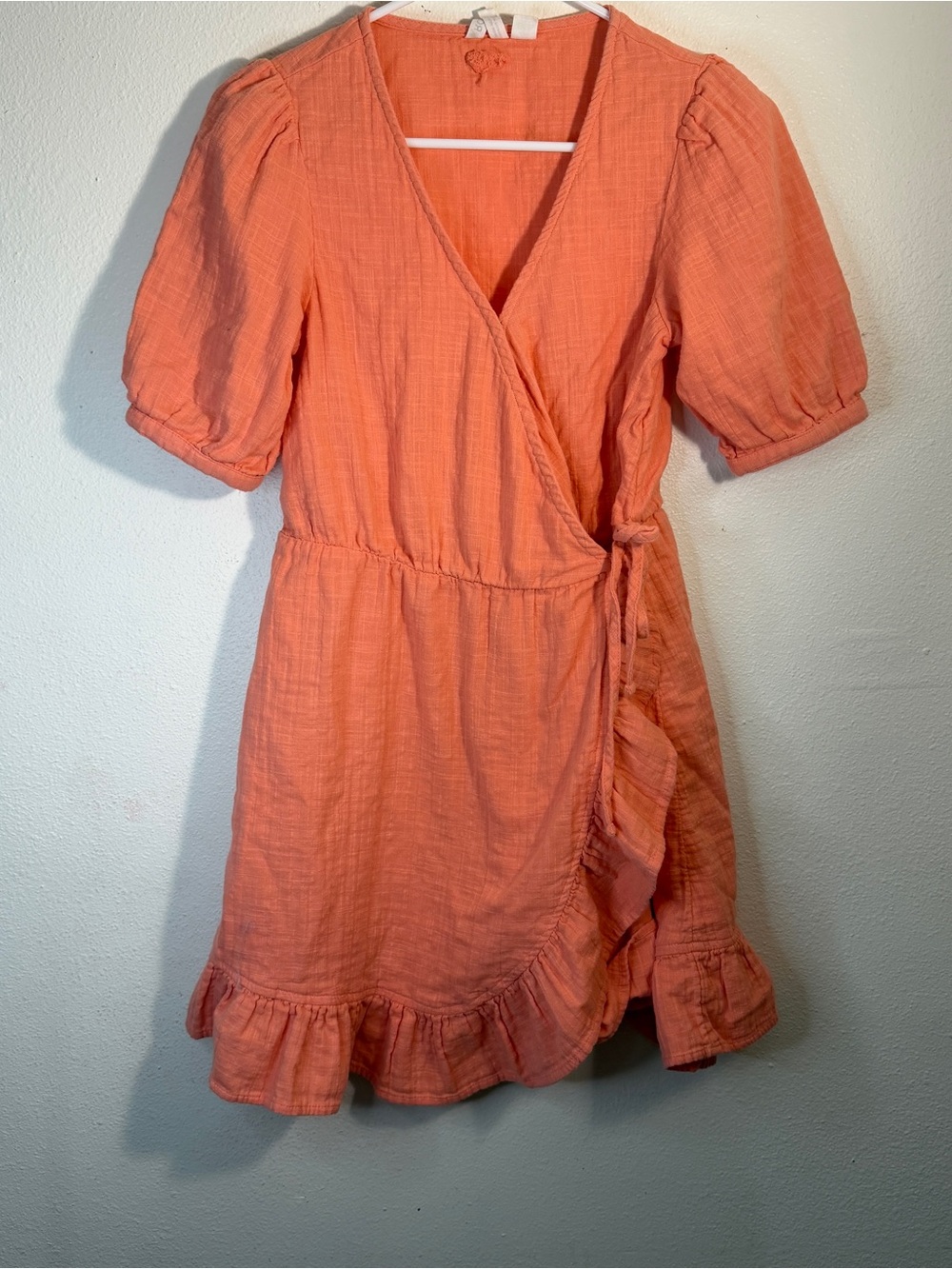 Roxy Coral Wrap Mini Dress with Ruffle Trim Sz XS will fit S, Beach Babe, vacay